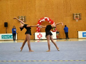 Xenia Kägi und Julia Radanovic